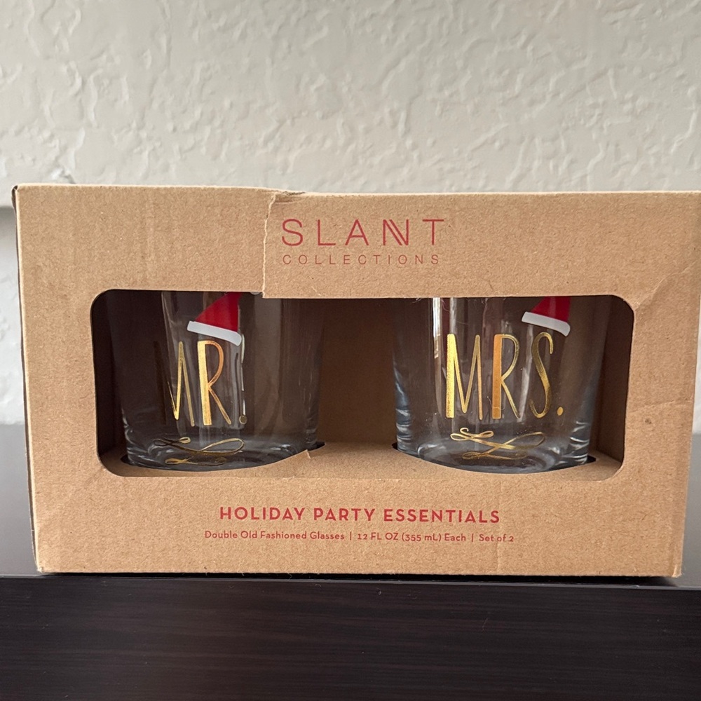 Christmas wedding bride groom holiday party glass set
